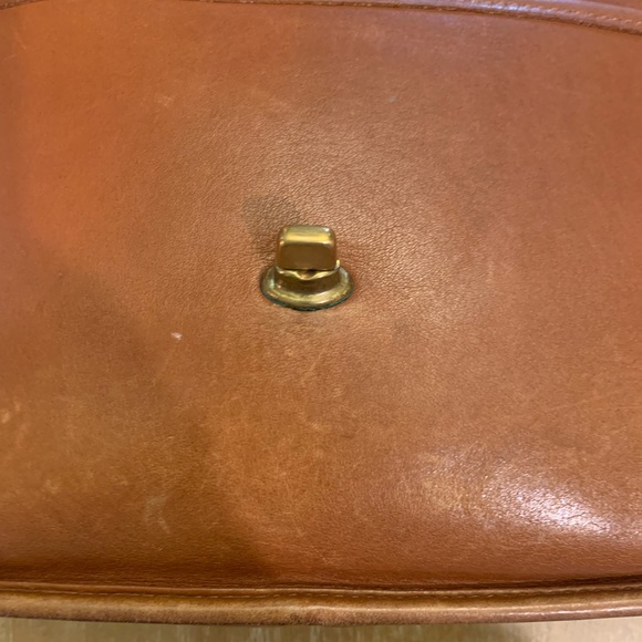 Vintage Coach City Bag in British Tan Made in the United States with hang tag - Picture 5 of 16